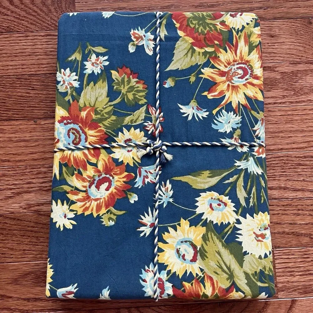 April Cornell Marguerite Floral Tablecloth 60x84 oblong Navy Yellow Cottage New